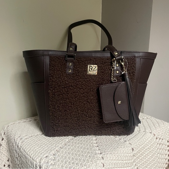 Rachel Zoe Handbags - NWT Rachel Zoe Brown Cozy Vibes Sherpa Tote bag